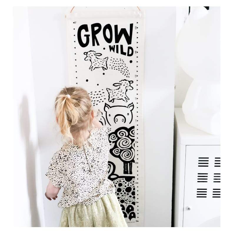 Wee Gallery Canvas Growth Chart - Farm Yard